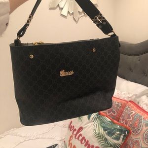 Black Gucci Shoulder Bag. Never used !